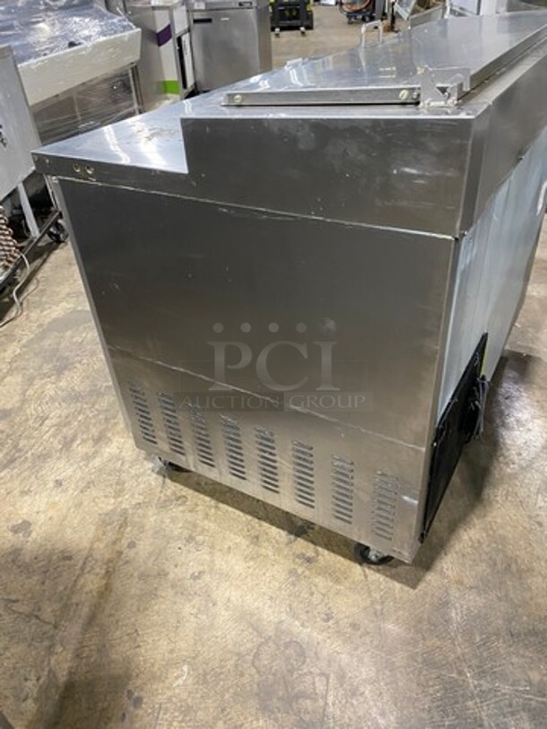 Valpro Commercial Refrigerated Pizza Prep Table! With Single Door Storage Space! All Stainless Steel! On Casters! Model: VPP44 SN: 8004233 115V 60HZ 1 Phase - Image 4 of 9