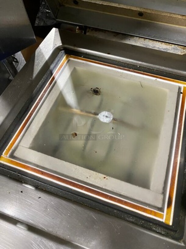 2014 Electrolux Commercial Countertop Electric Powered Panini Flat Press! With Digital Controls! Stainless Steel Body! On Small Legs! Model: HSPPUSAT SN: 44210002 208V 60HZ 1 Phase - Image 6 of 9