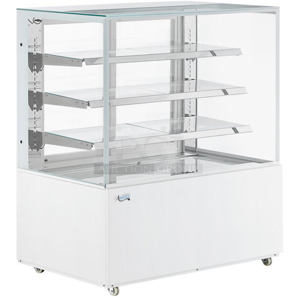 BRAND NEW SCRATCH AND DENT! Avantco 224BCD48SW Metal Commercial Floor Style Dry Bakery Display Case Merchandiser. 115 Volts, 1 Phase. Tested and Working!