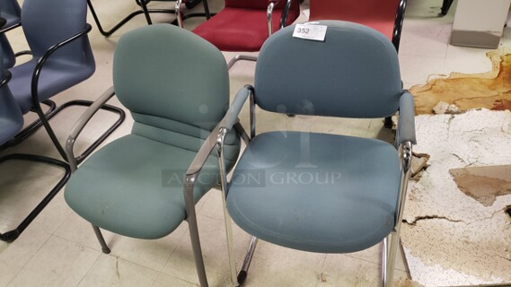 Lot of 2 Chairs

(Location 2)