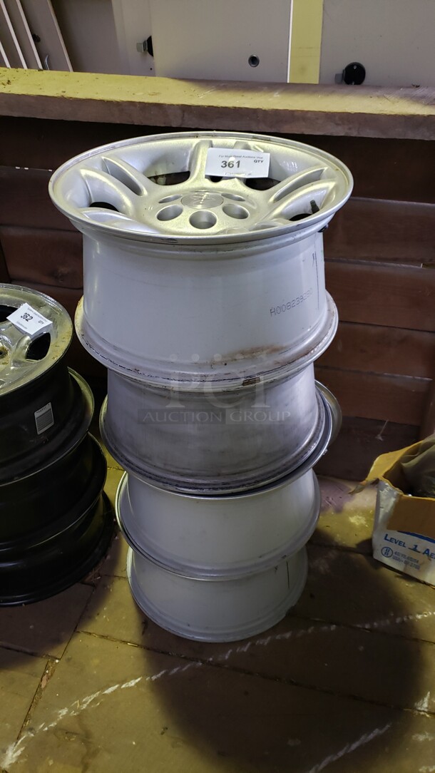 Lot of Four 17" Wheels (Location 3) - Image 1 of 2