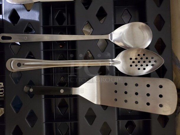 Lot of 3 miscellaneous Kitchenware   - Image 1 of 3