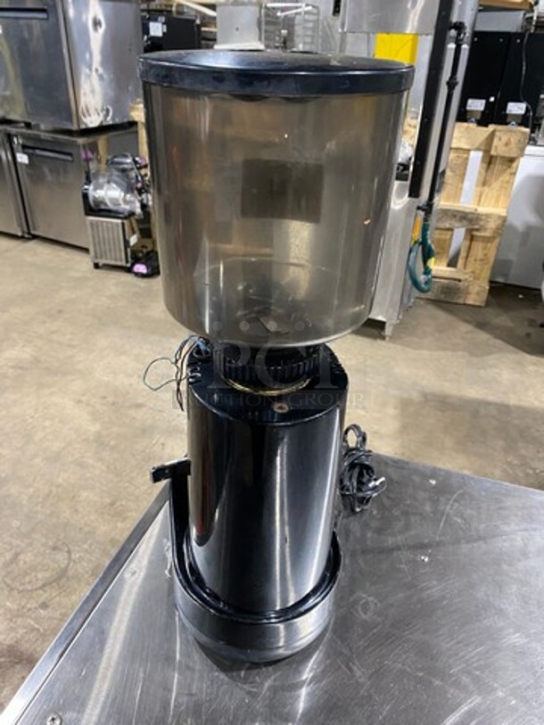 Grindmaster Commercial Countertop Coffee Bean Grinder! WORKING WHEN REMOVED! - Image 4 of 8