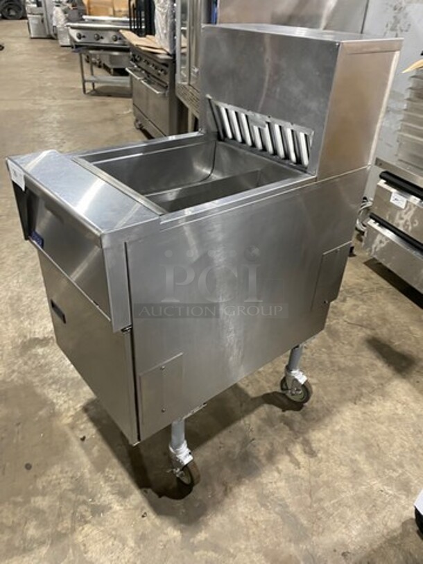 Pitco Commercial Electric Powered Crisp-N-Hold/Fry Warmer Dumping Station! With Backsplash! All Stainless Steel! On Legs! Model: PCF18 SN: E19KD070535 120V 60HZ 1 Phase - Image 4 of 8