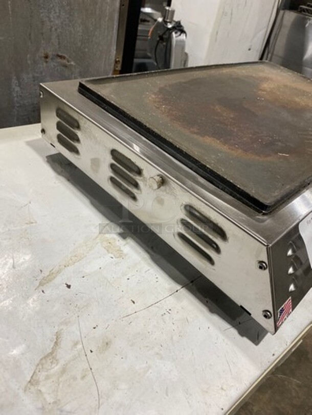 Cadco Commercial Countertop Electric Powered Flat Top Griddle! All Stainless Steel! Model: CG10 120V - Image 2 of 6