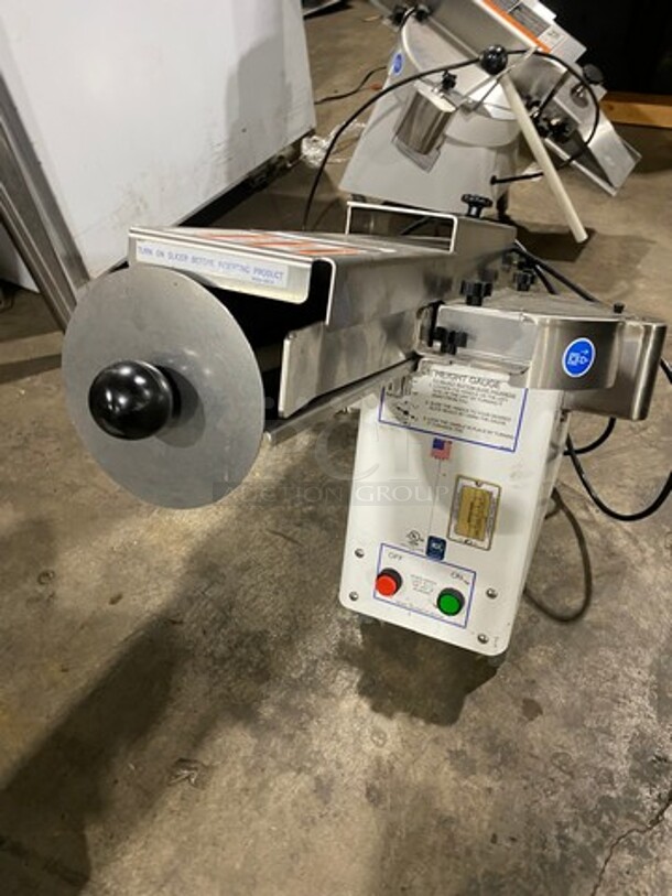 Oliver Commercial Countertop Bun/Bagel Cutter! Stainless Steel! On Small Legs! Model: 723 SN: 203802 115V 60HZ 1 Phase - Image 3 of 9