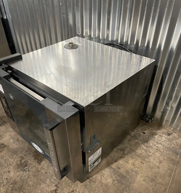 Cadco Unox Stainless Steel Commercial Countertop Electric Powered Half Size Convection Oven! MODEL XAFT-04HS-ETRV-US 208-240 Volts, 1 Phase. - Image 2 of 10