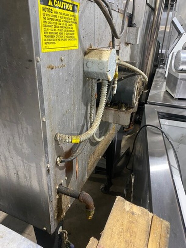 Vulcan Commercial Gas Powered Single Deck Convection Oven! With View Through Doors! Metal Oven Racks! All Stainless Steel! On Casters! - Image 5 of 5