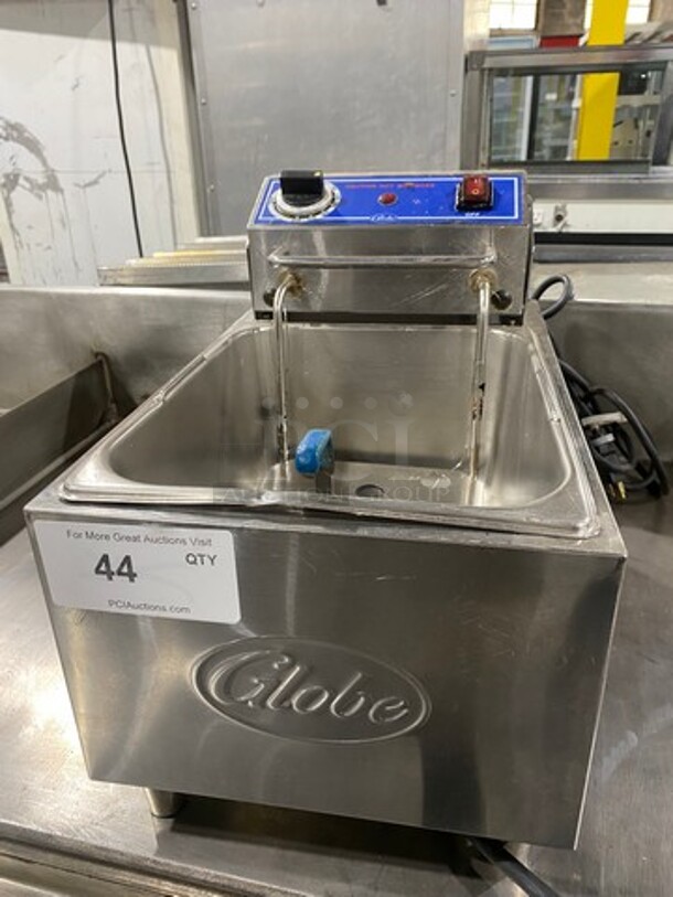 Globe Countertop Electric Powered Deep Fat Fryer! With Backsplash! All Stainless Steel! On Legs! Model: PF10E 120V - Image 1 of 8