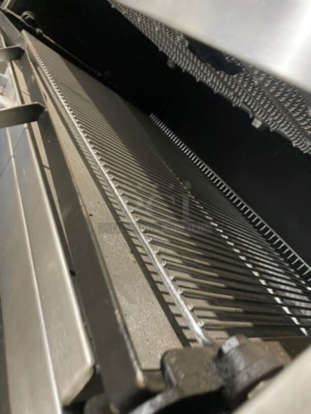Commercial Countertop Natural Gas Powered Flat Top Griddle And Cheese Melter Combo! With Back And Side Splashes! All Stainless Steel! - Image 6 of 8
