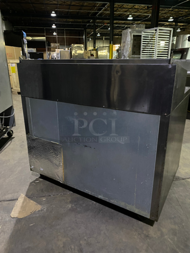 Beverage Air Commercial Refrigerated Pizza Prep Table! Single Door Storage Area Underneath! All Stainless Steel! 115V 60HZ 1 Phase - Image 4 of 9