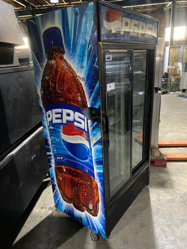 COOL! True Commercial 2 Sliding Door Reach In Refrigerator Merchandiser! With View Through Doors! With Poly Coated Racks! Model: GDM33 SN: 13681442 115V 60HZ 1 Phase - Image 2 of 8