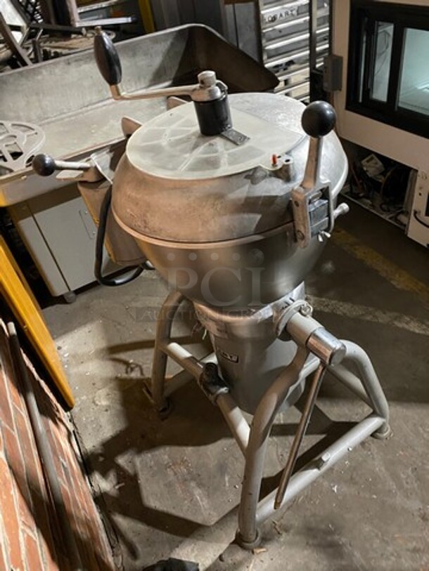 Hobart Commercial Heavy Duty VCM Vertical Cutter/ Mixer/ Mincer! All Stainless Steel! Model: VCM25 SN: U7211909 220V 60HZ 3 Phase - Image 3 of 7