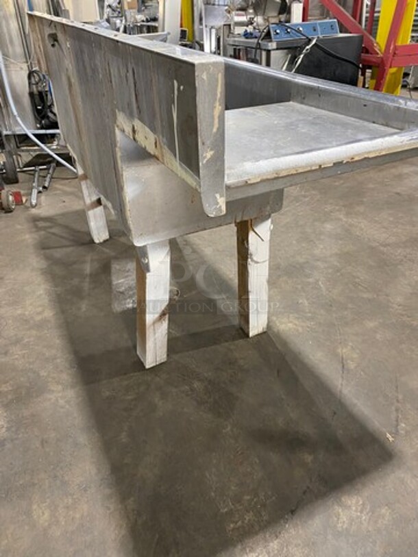 Commercial 2 Compartment Dish Washing Sink! With Single Side Drain Board! With Back Splash! All Stainless Steel! On Legs! - Image 4 of 6