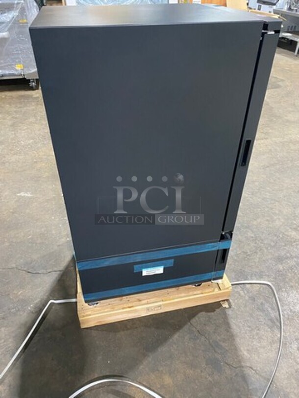 BEAUTIFUL! UNIQUE FIND! SCRATCH-N-DENT! Lumilinna Commercial Countertop/ Undercounter Single Door Slush Cooler! Using Very Precise Temperature Control, Lumilinna Can Hold Beverages Below Freezing — Without Freezing Them Solid. Water Normally Freezes At 32°F, But By Maintaining This Temperature, Lumilinna Can Store Beverages To The Coldest Temperature That Once Opened, Ice Crystals Form! Supercooled Products Crystallize When Poured, Producing A Soft Delicate Ice Slush! Model: ICESC40BXIWU 115V 60HZ 1 Phase - Image 4 of 8