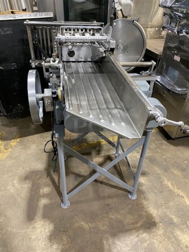 NICE! Berkel Commercial Automatic Meat/ Deli/ Cheese Stacker Slicer! All Stainless Steel! On Legs! Model: 170D SN: 180D424 - Image 3 of 12