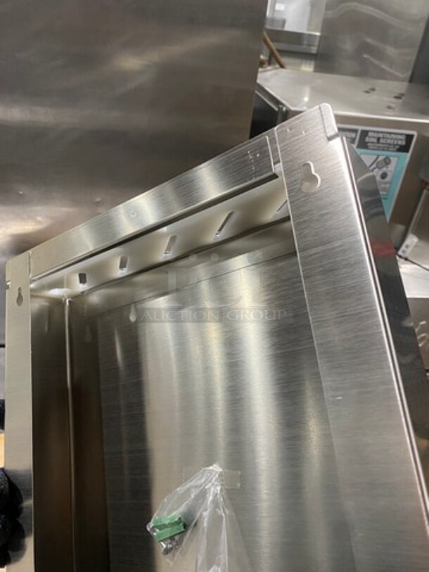 NEW! IN THE BOX! Commercial Solid Stainless Steel Knife Rack! Model: SLKR012 - Image 7 of 7