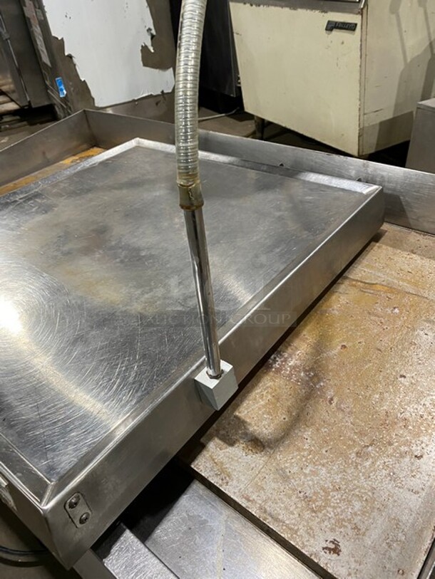Alto-Shaam Heated Dual Lamp Carving Station! MODEL 100HSLBCS2 SN: 2110230203 125V 1PH - Image 2 of 7