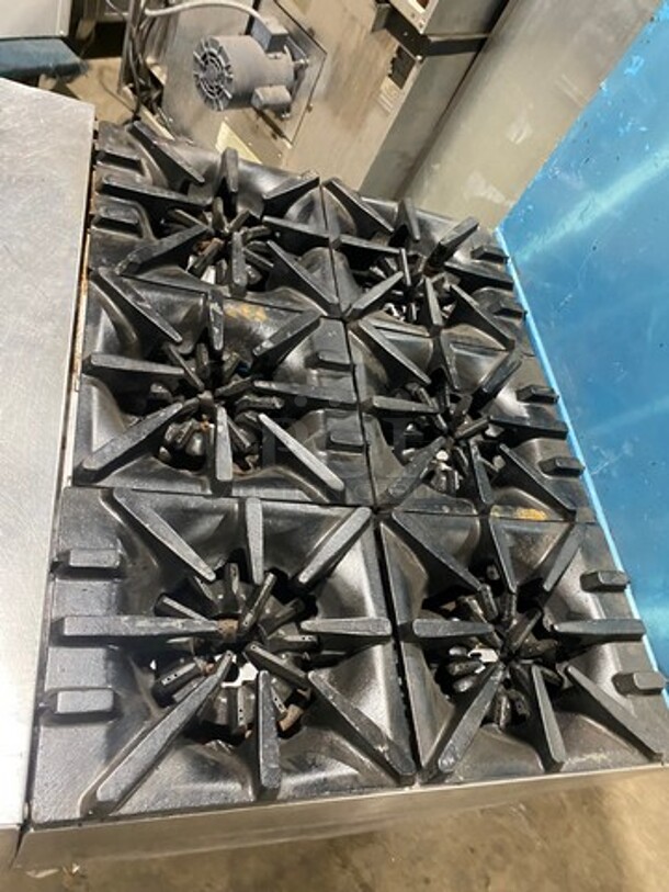 Garland Commercial Natural Gas Powered 6 Burner Stove! With Raised Back Splash! With Oven Underneath! Metal Oven Rack! All Stainless Steel! On Casters! - Image 5 of 9