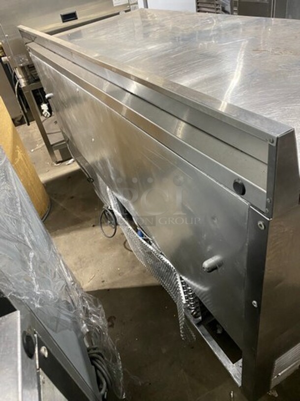 True Commercial 3 Door Lowboy/ Worktop Cooler! With poly Coated Racks! With Backsplash! All Stainless Steel! On Legs! Model: TWT72 SN: 13432767 115V 60HZ 1 Phase - Image 4 of 10