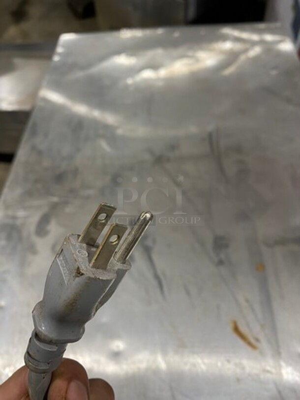 Hoshizaki Commercial Undercounter Ice Maker Machine! Model: IM200BAA SN: F11173D 115V 60HZ 1 Phase - Image 9 of 11