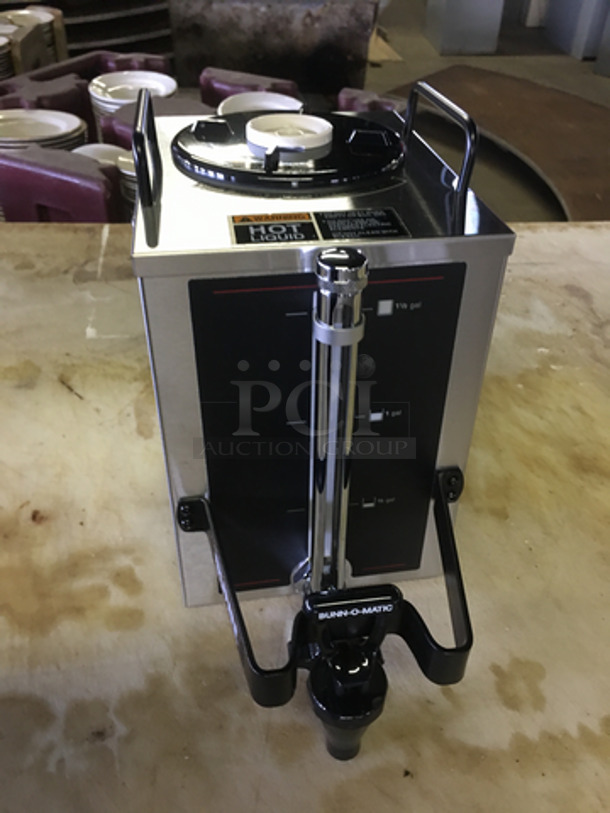 BRAND NEW! IN THE BOX! Bunn Commercial Countertop Satellite Coffee Server! Holds Up To 1.5 Gallons! Model: 1.5GPR-FF SN: GPR0329162 - Image 3 of 8