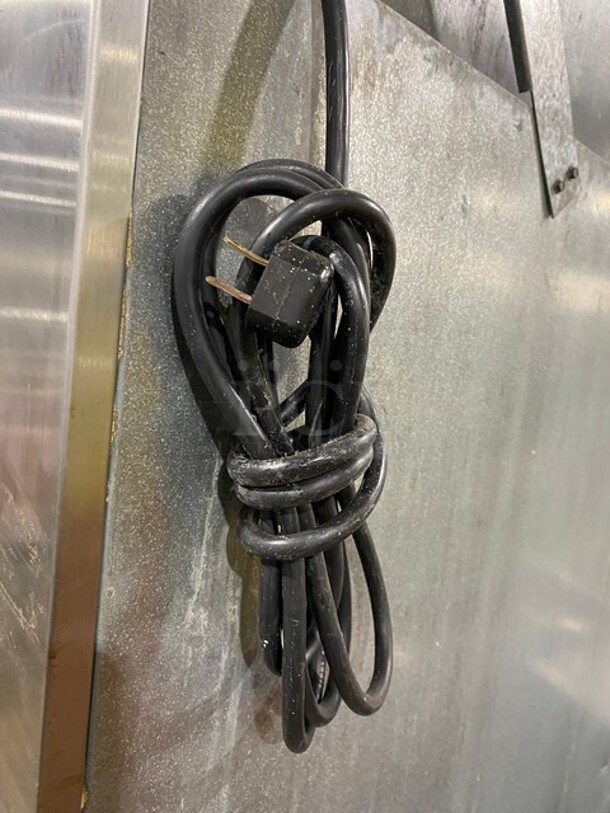 Victory Commercial Single Door Reach In Freezer! All Stainless Steel! On Legs! - Image 8 of 8