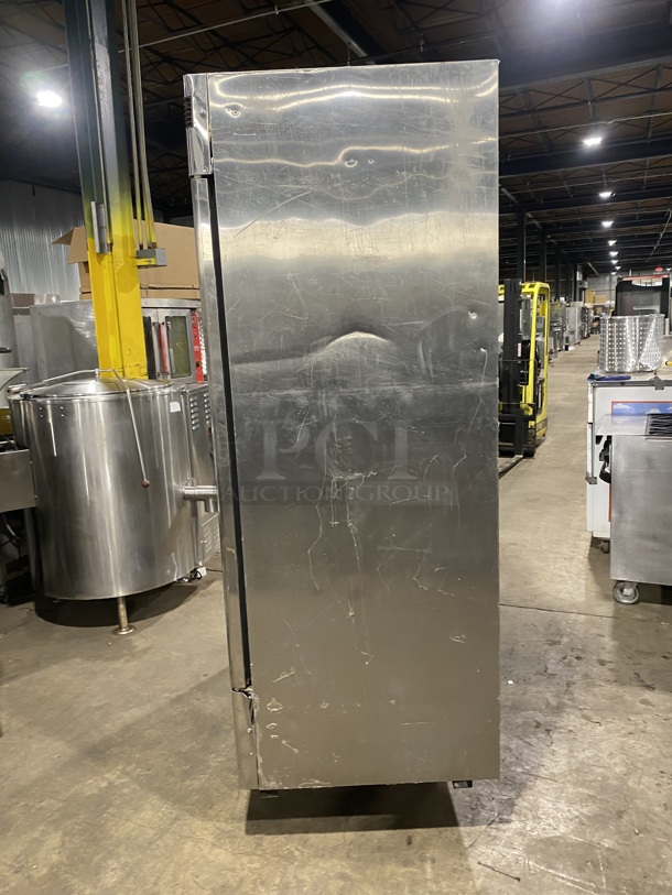 Turbo Air Stainless Steel Commercial 2 Door Reach In Cooler! With Racks! MODEL TSR-49SD SN: DR49807045 110-120V 1PH!
 - Image 3 of 9