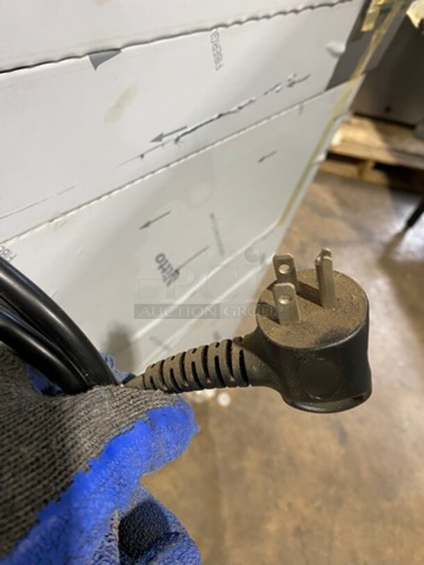 LATE MODEL! 2019 Follett Commercial Ice And Water Dispenser! All Stainless Steel! On Legs! MISSING FRONT COVER! Symphony Series Model: 25FB425W 115V 60HZ 1 Phase - Image 10 of 10