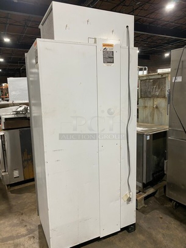 Sub Zero Reach In Cooler And Freezer Combo Unit! With Poly Shelves And Racks! Model: 561/F SN: M1688193 115V 60HZ 1 Phase - Image 3 of 9