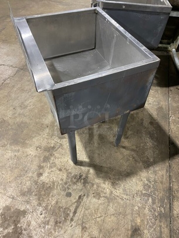 All Stainless Steel Ice Bin! On Legs! - Image 4 of 7