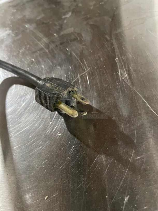 Robot Coupe Commercial Countertop Single Speed Combination Food Processor! 115V! Model: R-2 SN: 230 07230 03! - Image 8 of 8