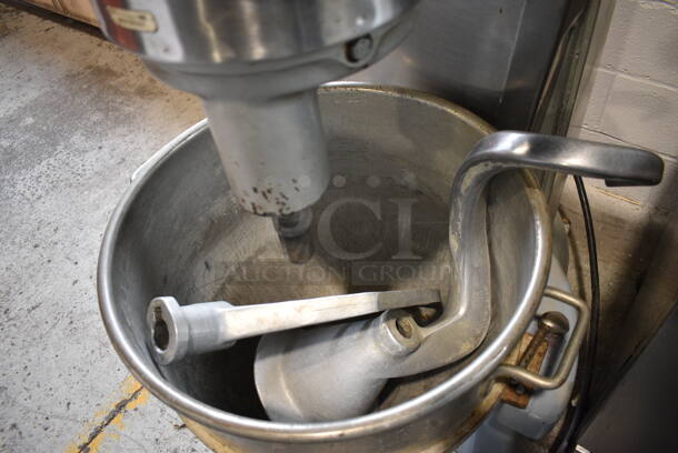 Hobart Model M 802 Metal Commercial Floor Style 80 Quart Planetary Dough Mixer w/ Metal Mixing Bowl, Paddle and Dough Hook Attachments. 230 Volts, 3 Phase. 28x41x65 - Image 3 of 8