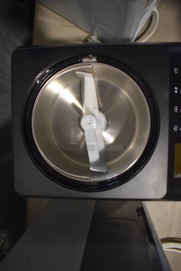 BRAND NEW SCRATCH AND DENT! Whynter ICM-201SB Stainless Steel Commercial Countertop Ice Cream Maker. 110-120 Volts, 1 Phase. Tested and Working! - Image 5 of 6