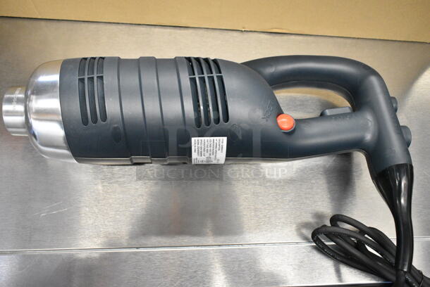 BRAND NEW SCRATCH AND DENT! 928IBHD16DX Immersion Blender. 120 Volts, 1 Phase. Tested and Working!  - Image 4 of 8