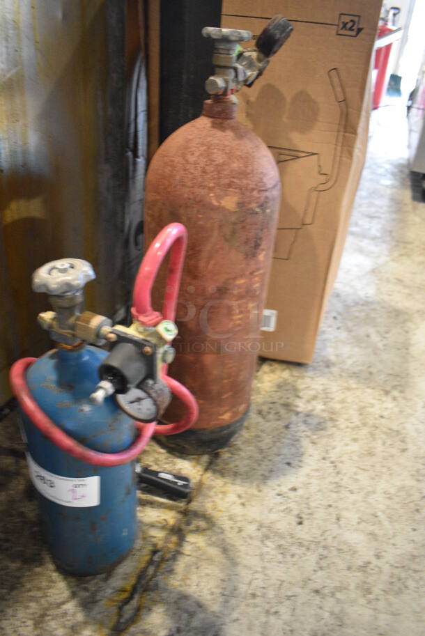 2 Various Metal Tanks. 7x7x27, 5x5x18. 2 Times Your Bid! - Image 2 of 4