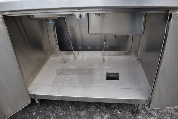 Stainless Steel Commercial Counter w/ 2 Sink Bays, 2 Faucets and 2 Handle Sets. 60x32x42.5. Bays 9x12x6, 14x16x10 - Image 6 of 7