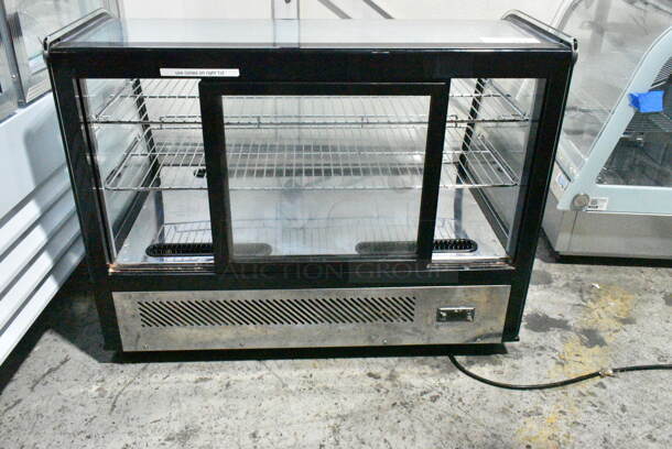 Marchia MDC160 Metal Countertop Bakery Display Case Merchandiser. 110 Volts, 1 Phase. Tested and Working! - Image 7 of 8