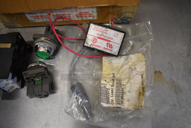 ALL ONE MONEY! Lot of Various Items Including Magni Switch and Splash Guard Clip - Image 4 of 4