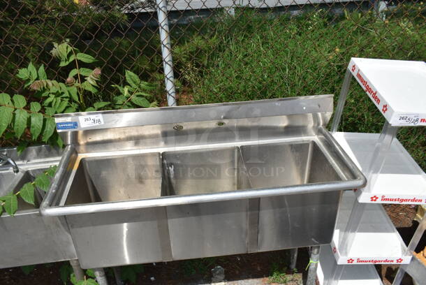 Stainless Steel Commercial 3 Bay Sink. Bays 15x13.5 - Image 2 of 3