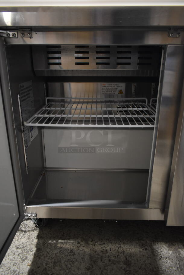 BRAND NEW SCRATCH AND DENT! 2023 Avantco 178APT71HC Stainless Steel Commercial Sandwich Salad Prep Table Bain Marie Mega Top on Commercial Casters. 115 Volts, 1 Phase. Stock Picture Used as Gallery. Tested and Working! - Image 4 of 9