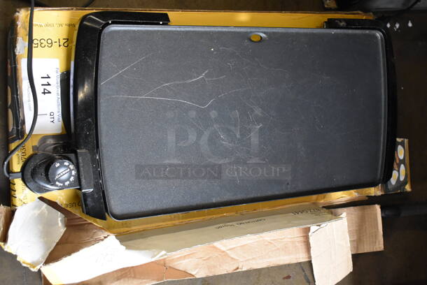 IN ORIGINAL BOX! Presto Metal Countertop Electric Griddle. 120 Volts, 1 Phase. 23x11x2.5 - Image 3 of 6