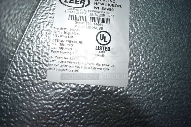 BRAND NEW SCRATCH AND DENT! 2022 Leer L060SCSE Outdoor Slanted Bagged Ice Machine Freezer Merchandiser. Includes Original Manual. 115 Volt 1 Phase. Tested and Working! - Image 9 of 9
