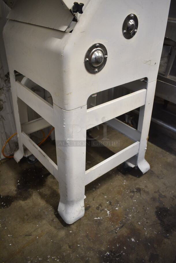 Oliver 797-32NC Stainless Steel Commercial Floor Style Bread Loaf Slicer. 115 Volts, 1 Phase. Tested and Working! - Image 5 of 6