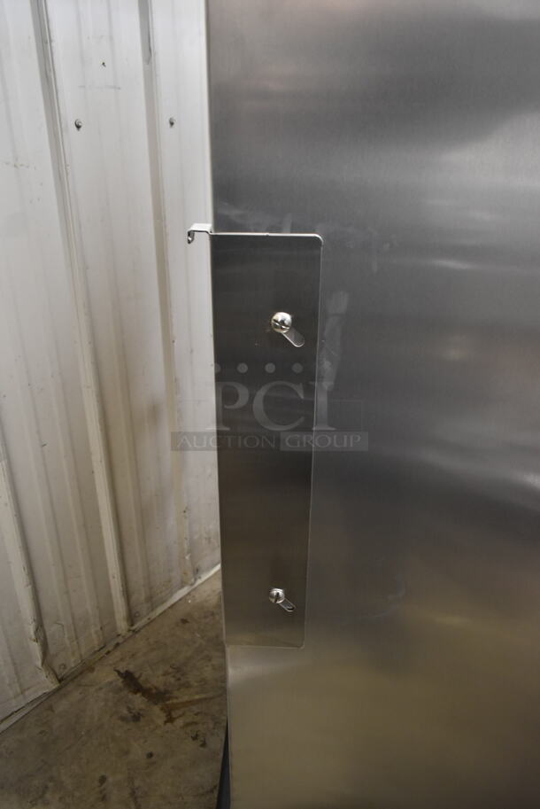 BRAND NEW SCRATCH AND DENT! 2021 Lakeside 552 Aluminum Cart for 15" x 20" Trays - 24 Tray Capacity on Commercial Casters.  - Image 3 of 6