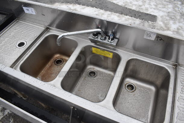 Perlick Stainless Steel 3 Bay Sink w/ Dual Drain Boards, Faucet, Handles and 2 Speedwells. 60x25x36 - Image 5 of 5