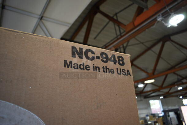 BRAND NEW IN BOX Versatainer NC-948 Microwaveable Containers - Image 4 of 5