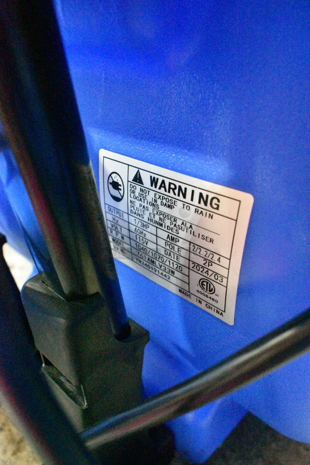 BRAND NEW SCRATCH AND DENT! 2024 Lavex 761AMLV33W 3-Speed Compact Air Mover with Telescoping Handle and Wheels. 115 Volts, 1 Phase.  Tested and Working! - Image 7 of 8