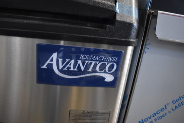 BRAND NEW SCRATCH AND DENT! Avantco Ice 194UCH160A Stainless Steel Commercial Self Contained Undercounter Half Cube Ice Machine. 115 Volts, 1 Phase. - Image 4 of 9