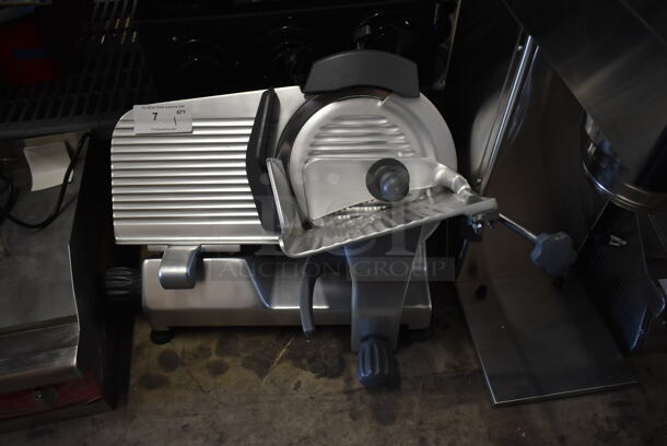 BRAND NEW SCRATCH AND DENT! 2023 Hobart Centerline EDGE12-11 Stainless Steel Commercial Countertop Meat Slicer. 115 Volts, 1 Phase. Tested and Working! - Image 2 of 6